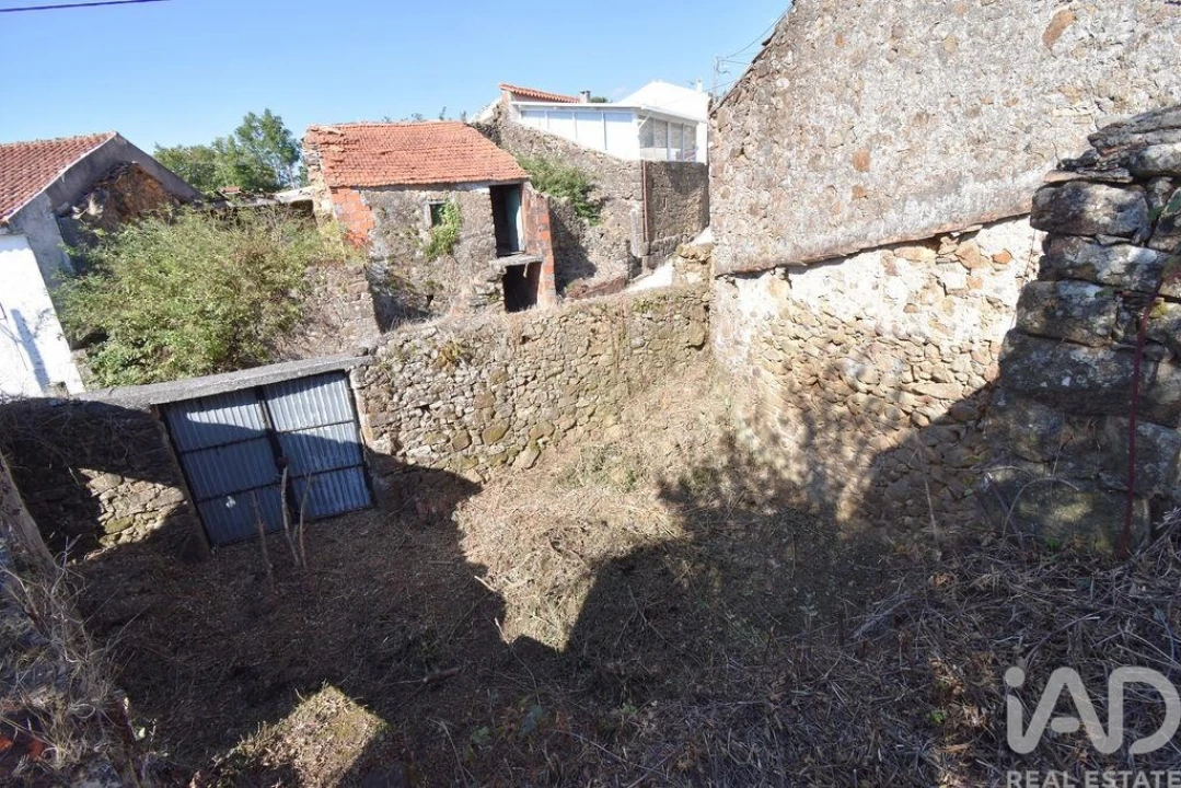 Moradia T2 para Venda em Vila Nova Foto 21