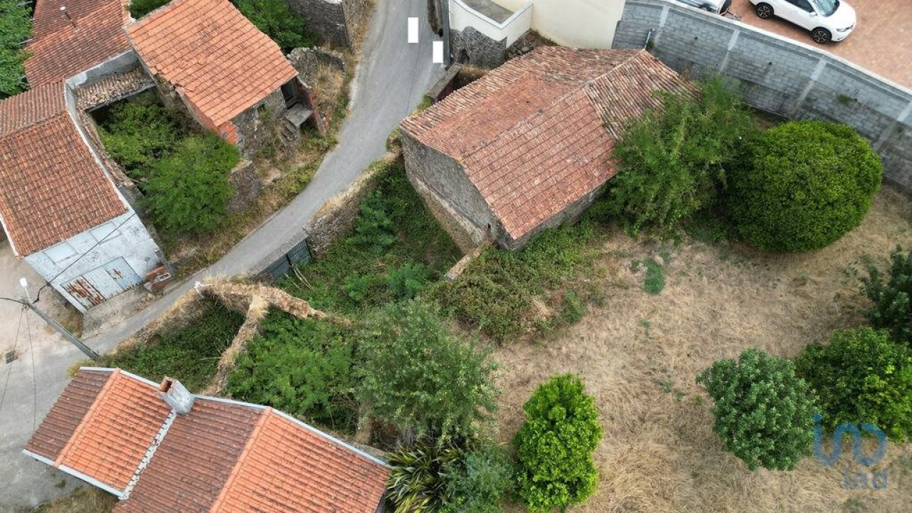 Moradia T2 para Venda em Vila Nova Foto 6