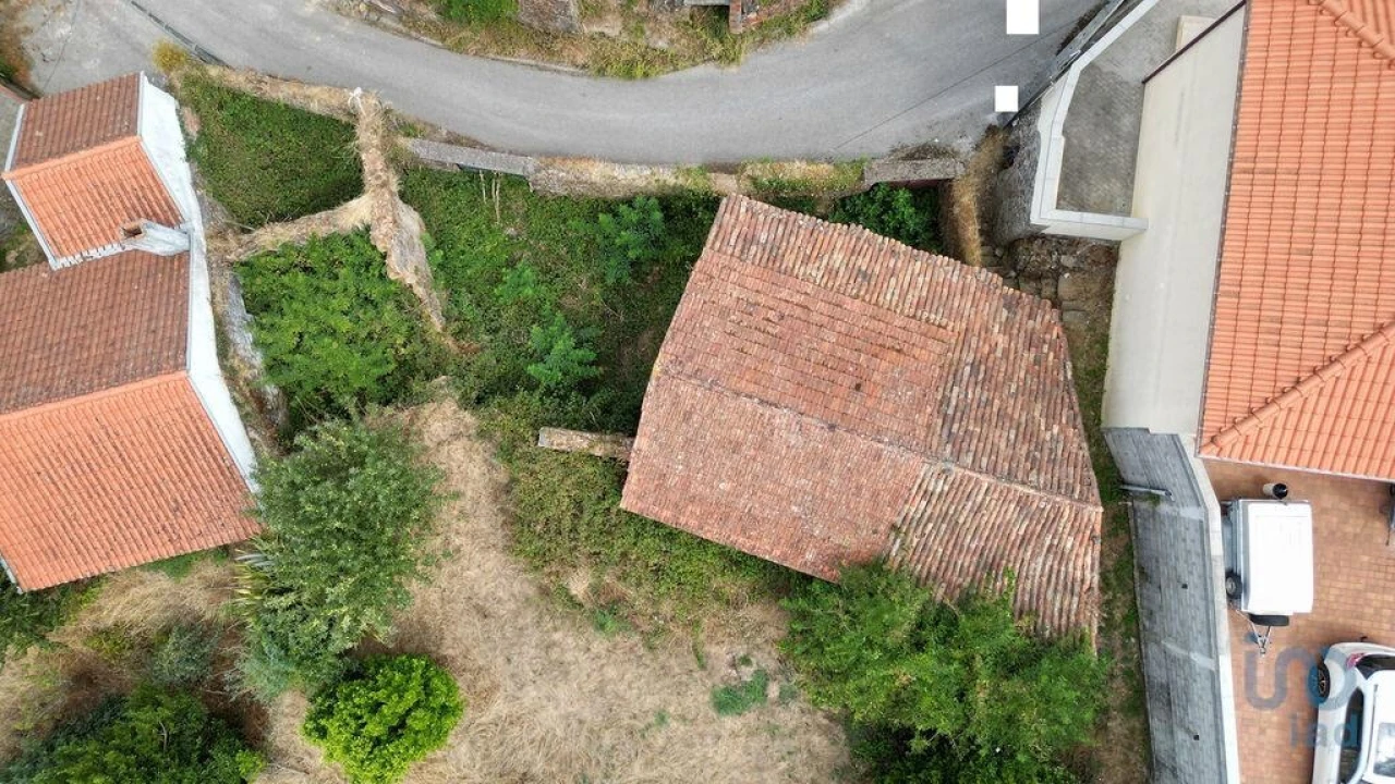 Moradia T2 para Venda em Vila Nova Foto 4