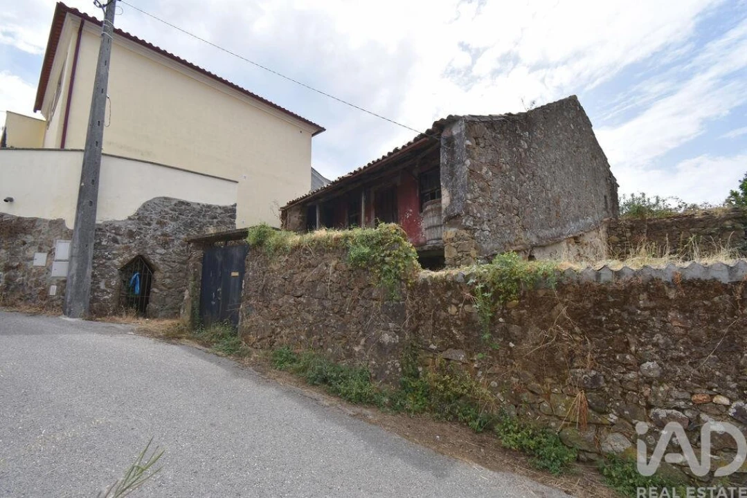 Moradia T2 para Venda em Vila Nova Foto 19