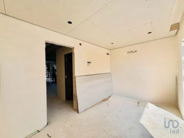 Moradia T3 para Venda em Fernao Ferro
