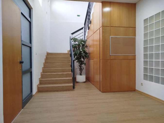 Escritório para Venda em Cacém e São Marcos Foto 16