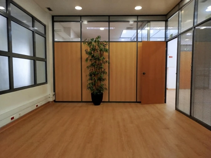 Escritório para Venda em Cacém e São Marcos Foto 5