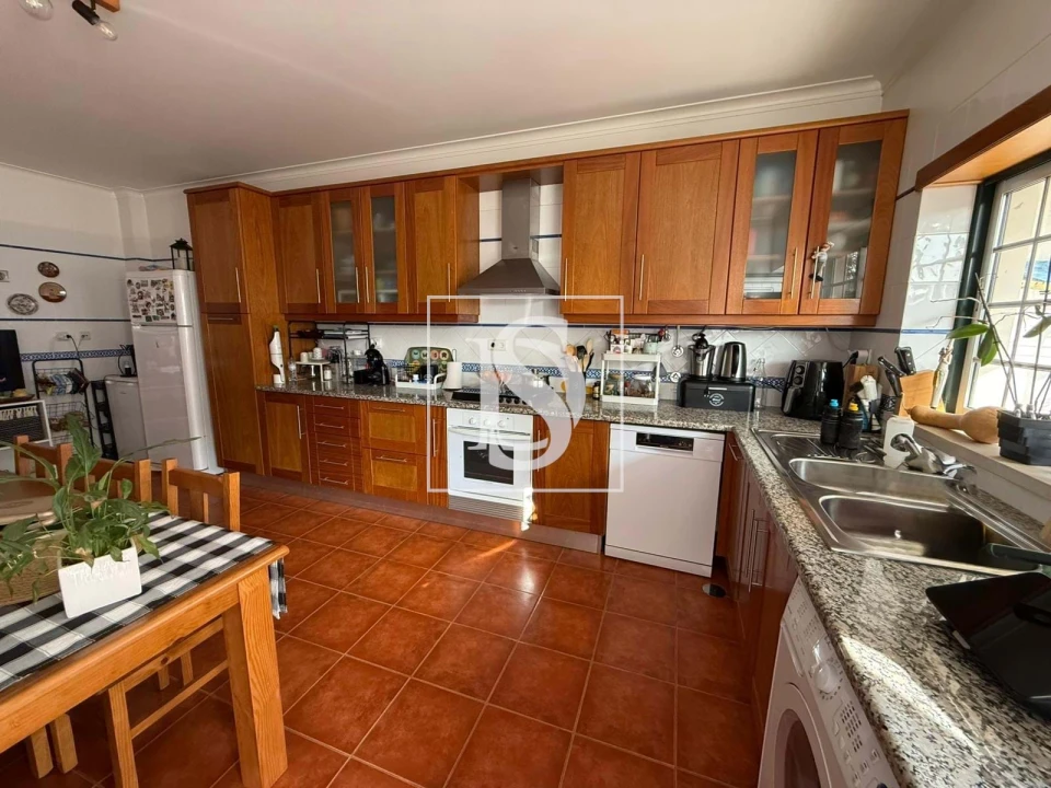 Apartamento T5 para Venda em São Pedro de Tomar Foto 6