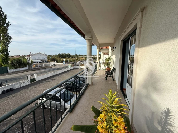 Apartamento T5 para Venda em São Pedro de Tomar Foto 9