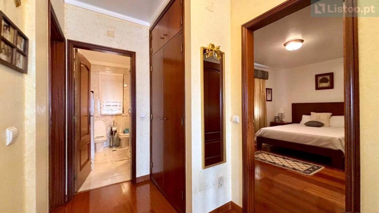 Moradia T4 para Venda em Gaeiras Foto 24