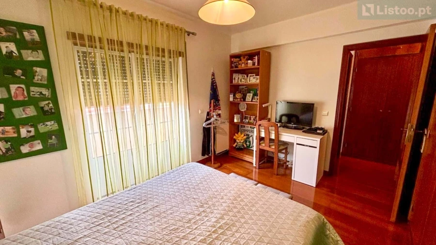 Moradia T4 para Venda em Gaeiras Foto 31