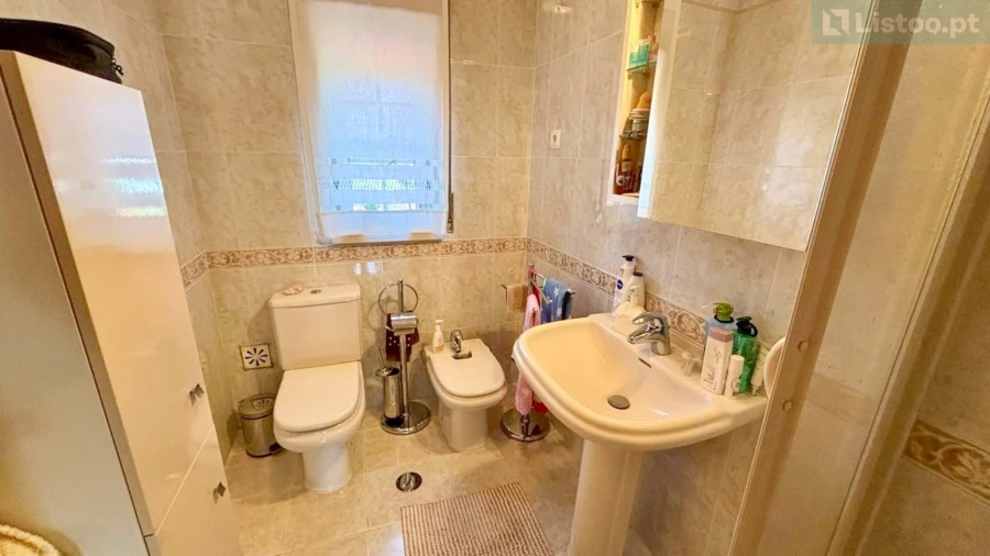 Moradia T4 para Venda em Gaeiras Foto 33