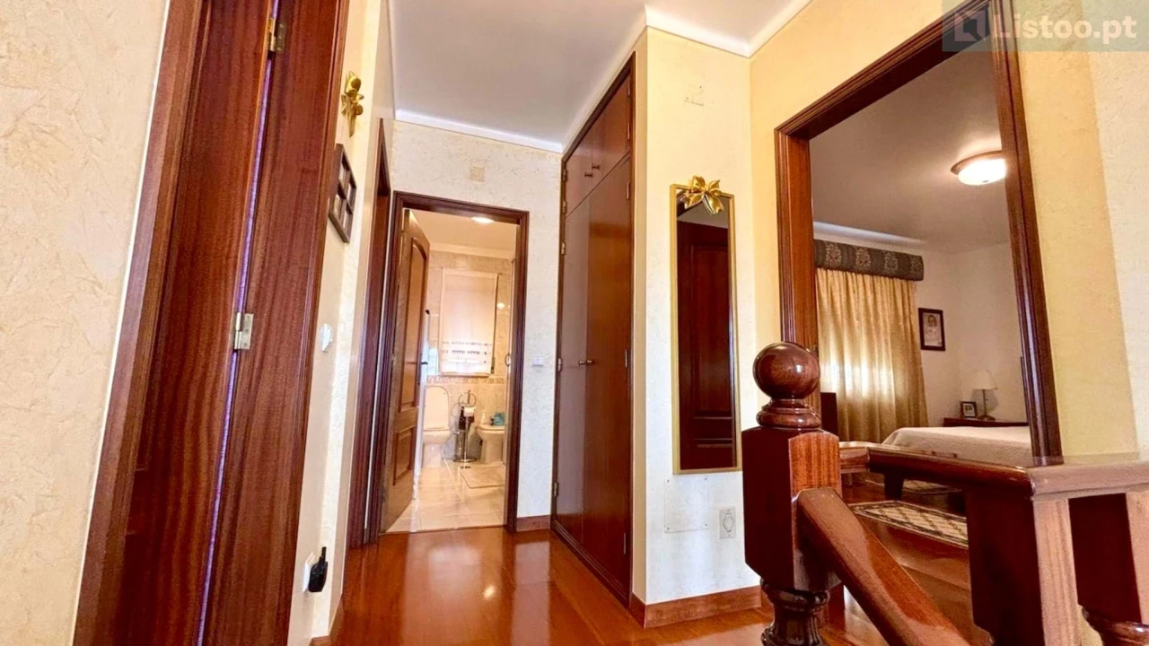 Moradia T4 para Venda em Gaeiras Foto 23