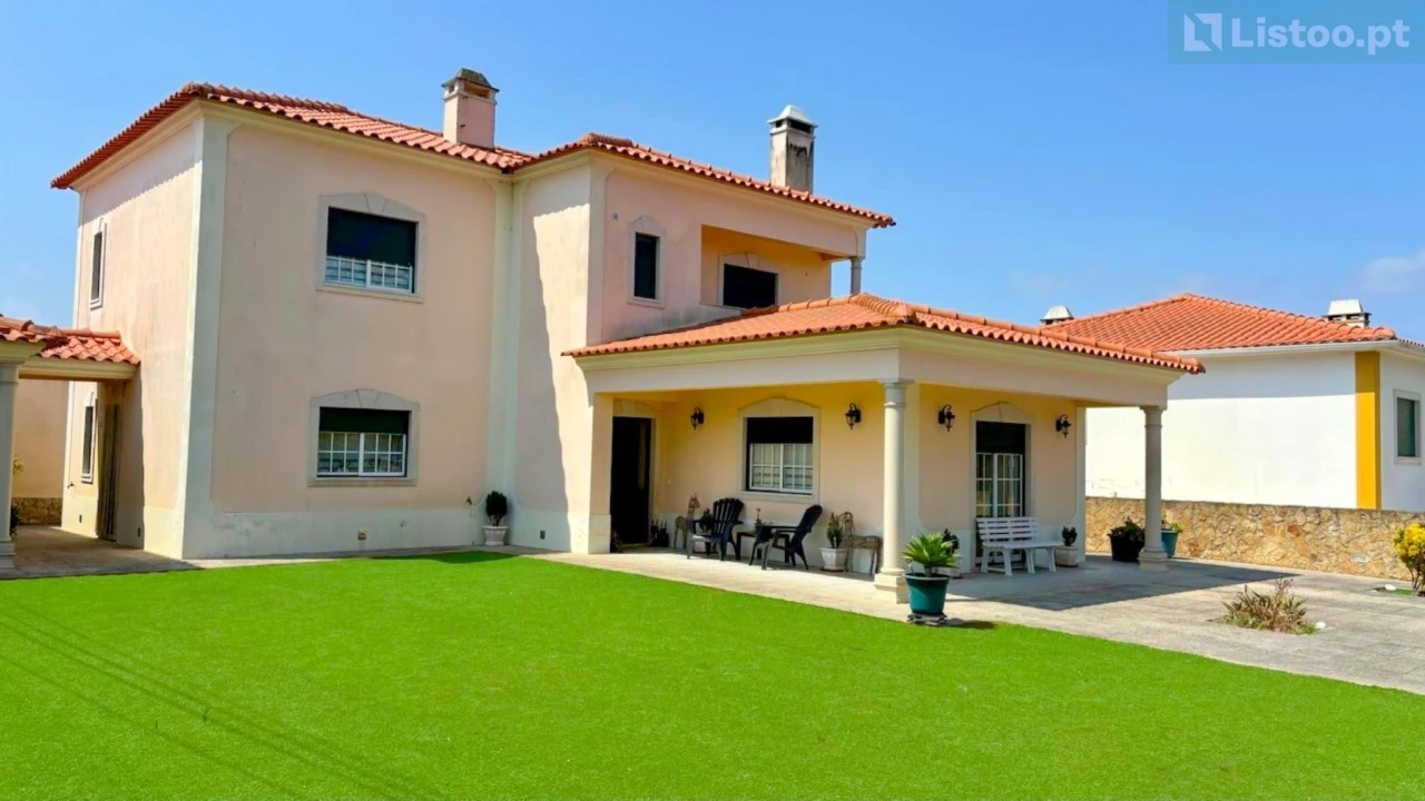 Moradia T4 para Venda em Gaeiras Foto 6