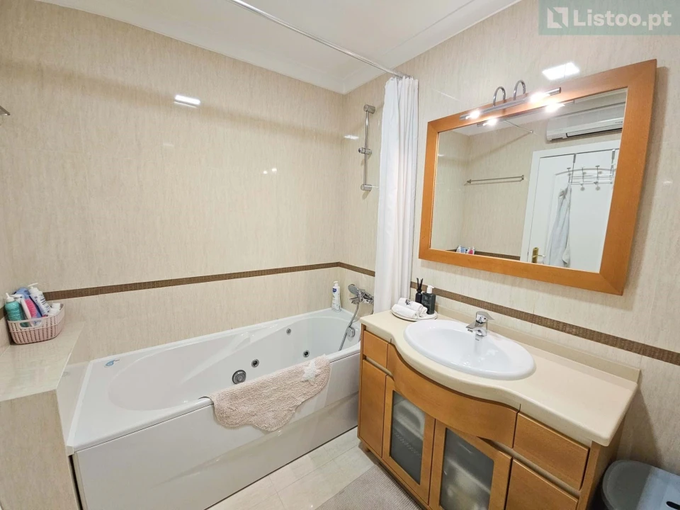 Apartamento T3 para Venda em Carnide Foto 22