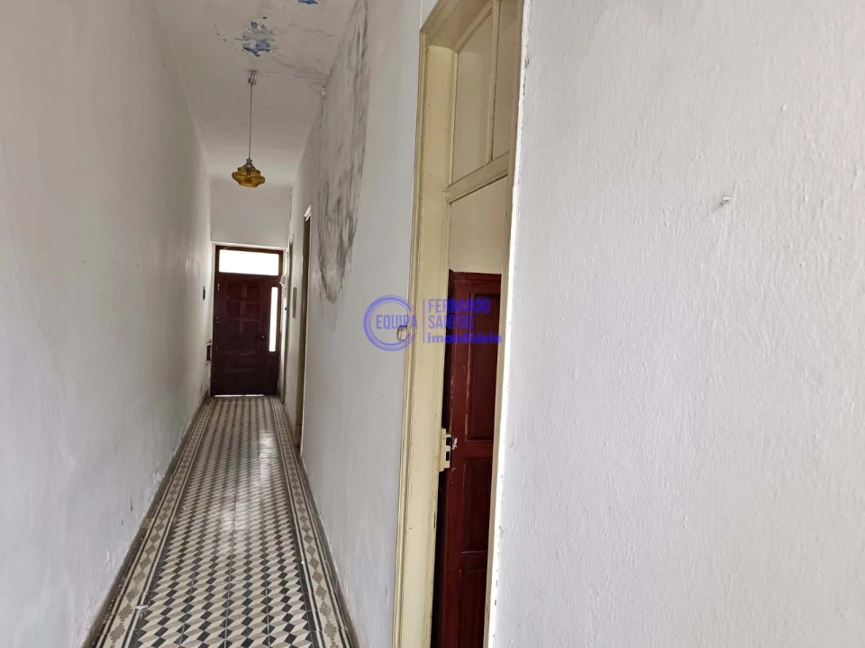 Moradia T6 para Venda em São Bartolomeu de Messines Foto 9