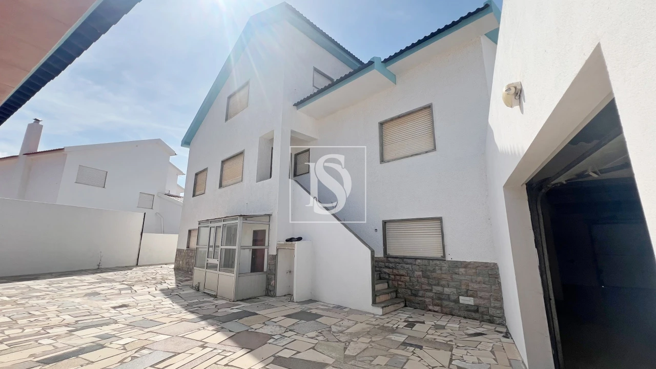 Moradia T10 para Venda em Atouguia da Baleia Foto 49