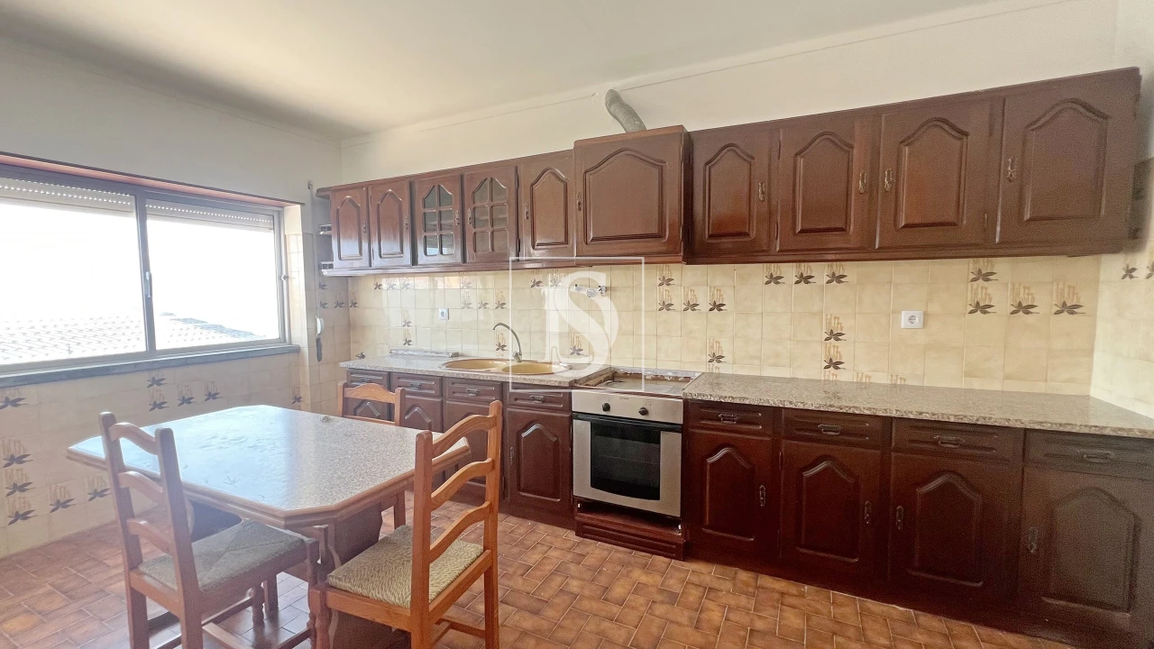 Moradia T10 para Venda em Atouguia da Baleia Foto 27