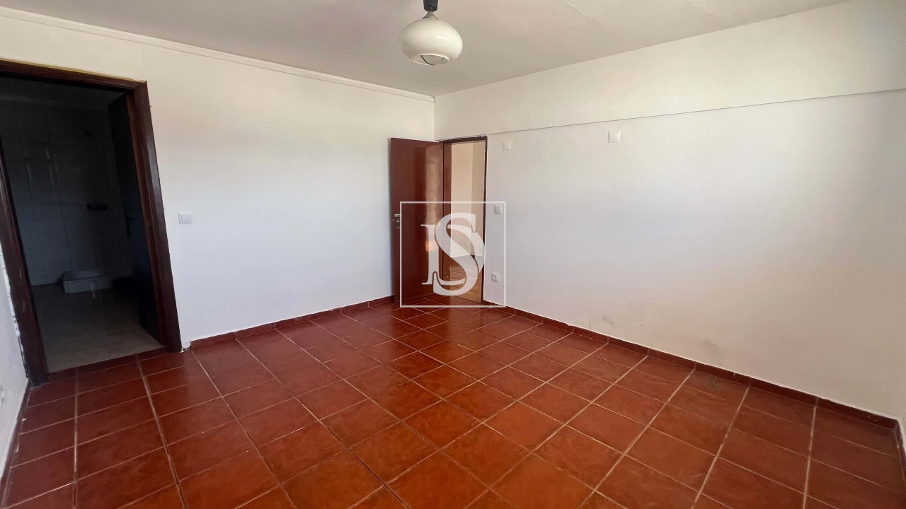 Moradia T10 para Venda em Atouguia da Baleia Foto 39