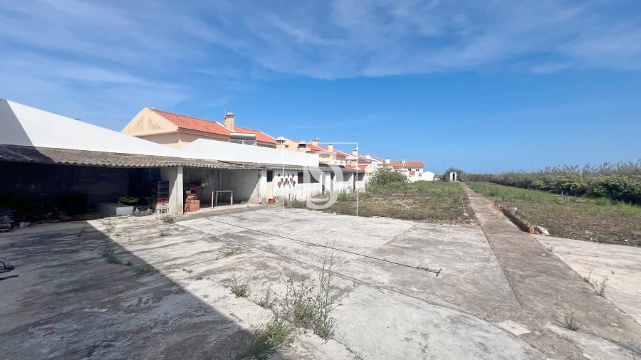 Moradia T10 para Venda em Atouguia da Baleia Foto 54