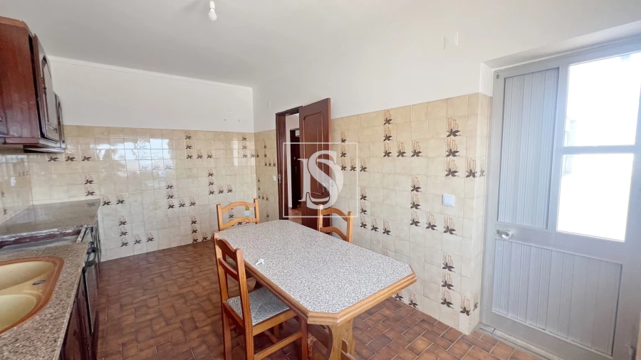 Moradia T10 para Venda em Atouguia da Baleia Foto 28