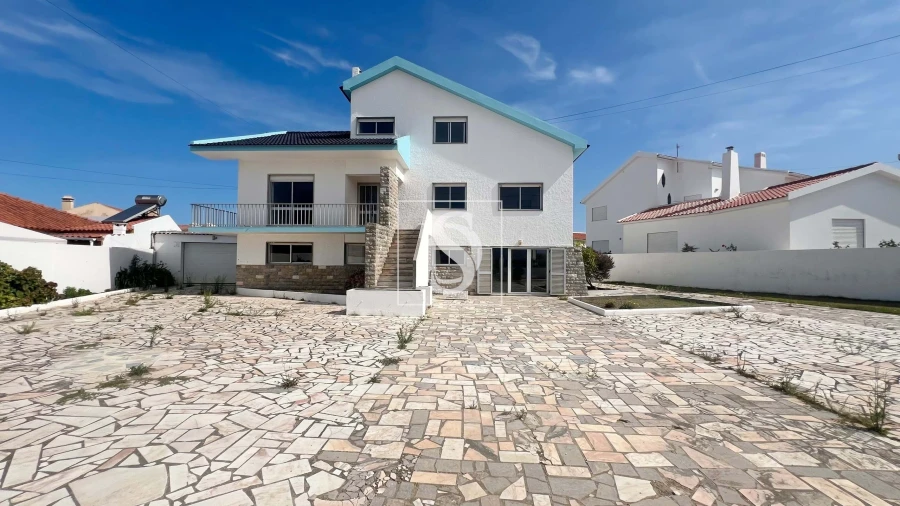 Moradia T10 para Venda em Atouguia da Baleia Foto 3