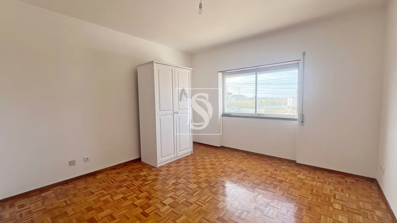 Moradia T10 para Venda em Atouguia da Baleia Foto 15