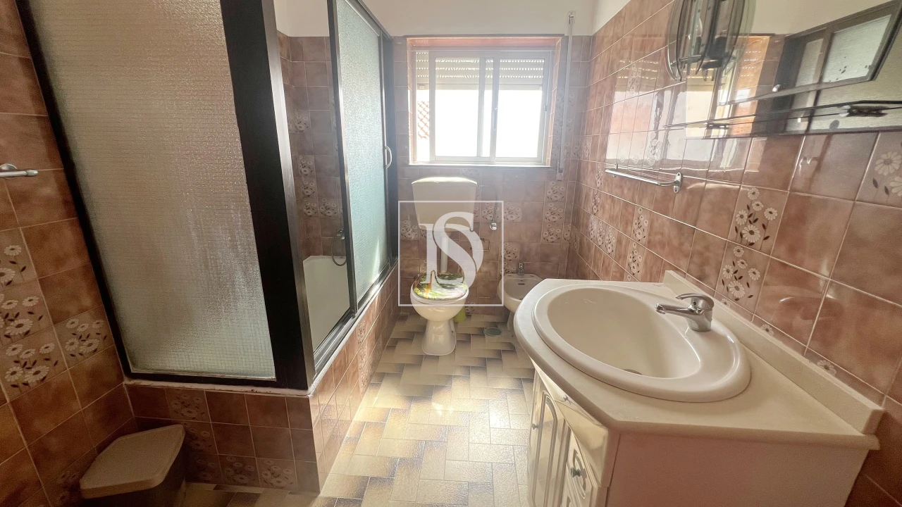 Moradia T10 para Venda em Atouguia da Baleia Foto 19