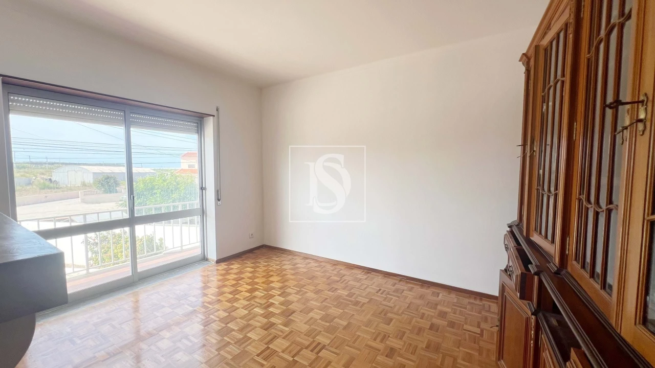 Moradia T10 para Venda em Atouguia da Baleia Foto 22