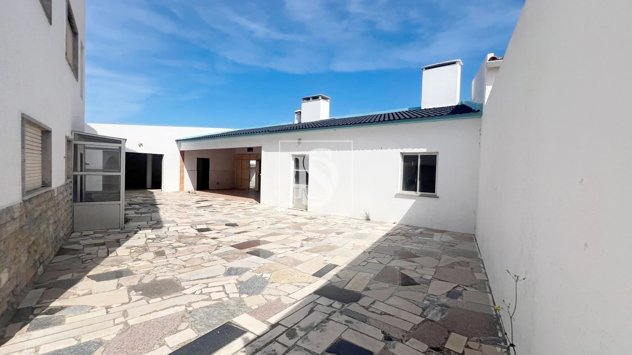 Moradia T10 para Venda em Atouguia da Baleia Foto 44