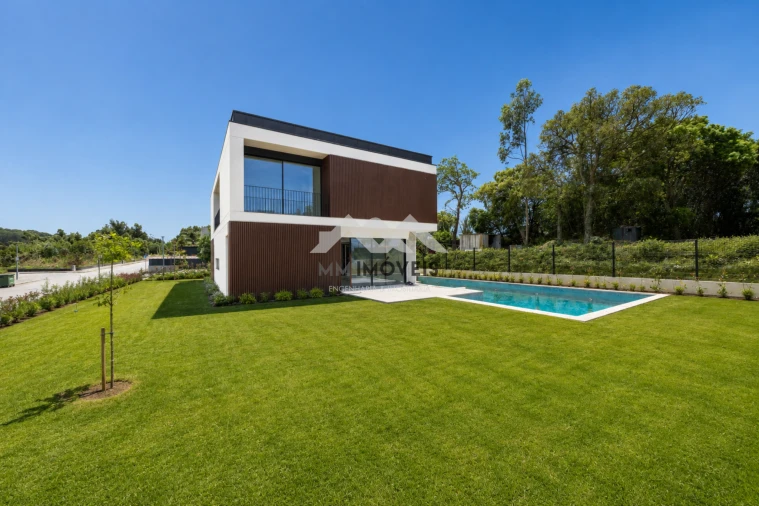 Moradia T4 para Venda em Santa Marinha e São Pedro da Afurada Foto 14