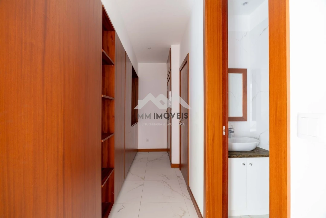 Apartamento T2 para Arrendamento em Cedofeita, Santo Ildefonso, Sé, Miragaia, São Nicolau e Vitória Foto 22