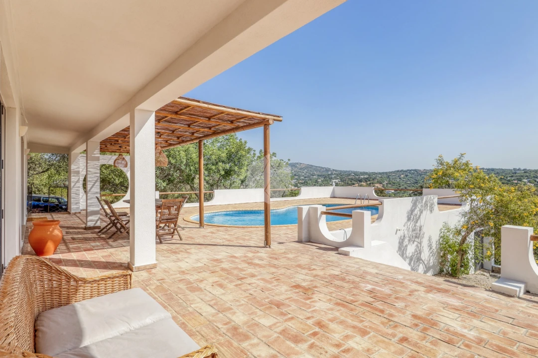 Moradia T3 para Venda em Santa Barbara de Nexe Foto 18