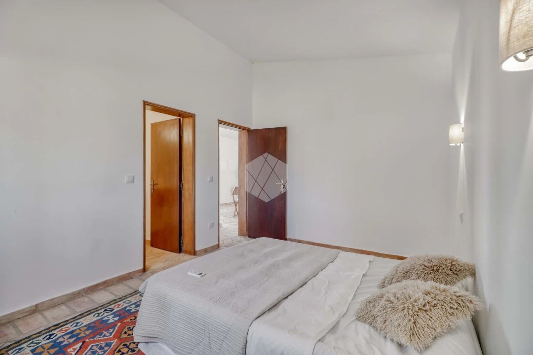 Moradia T3 para Venda em Santa Barbara de Nexe Foto 7