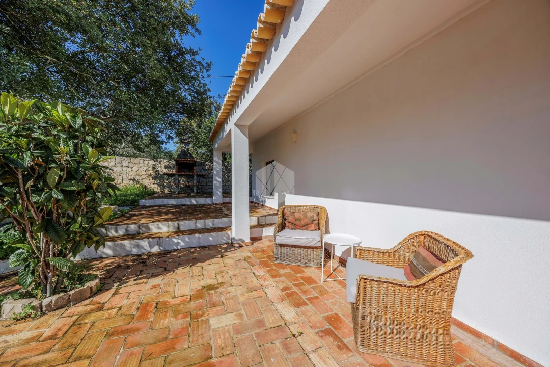 Moradia T3 para Venda em Santa Barbara de Nexe Foto 23