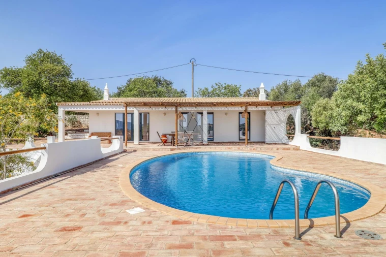 Moradia T3 para Venda em Santa Barbara de Nexe Foto 20