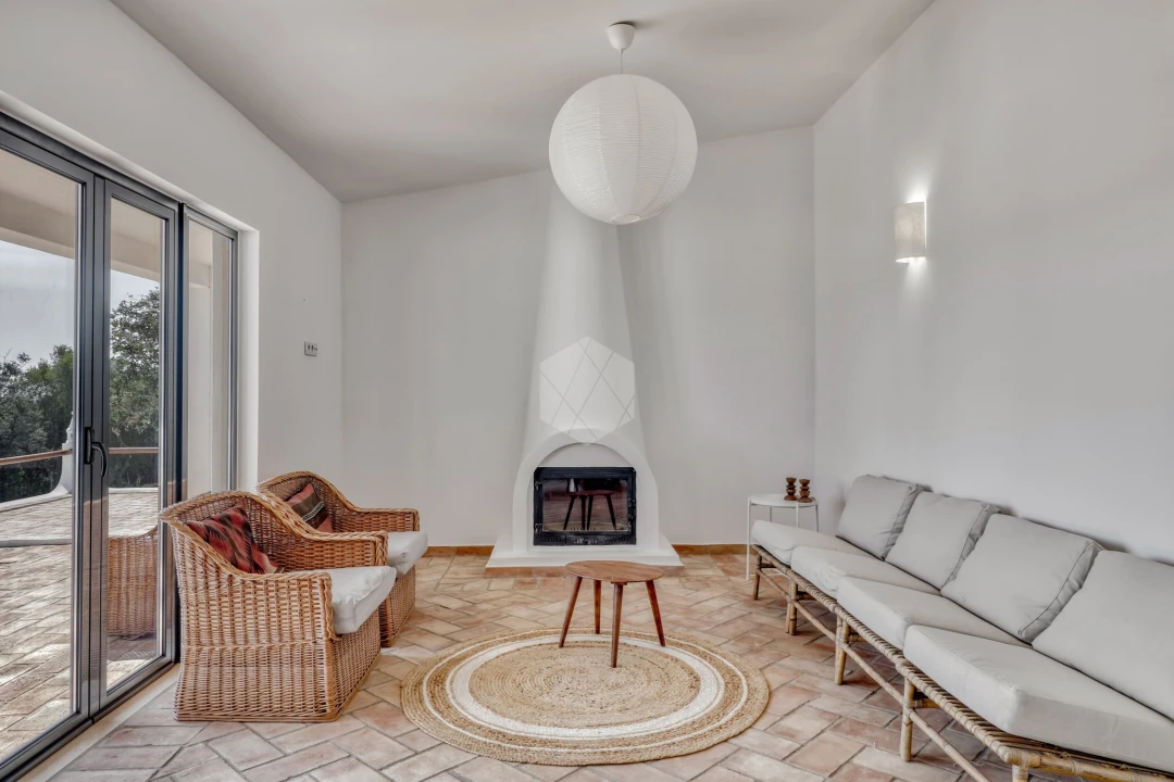 Moradia T3 para Venda em Santa Barbara de Nexe Foto 16