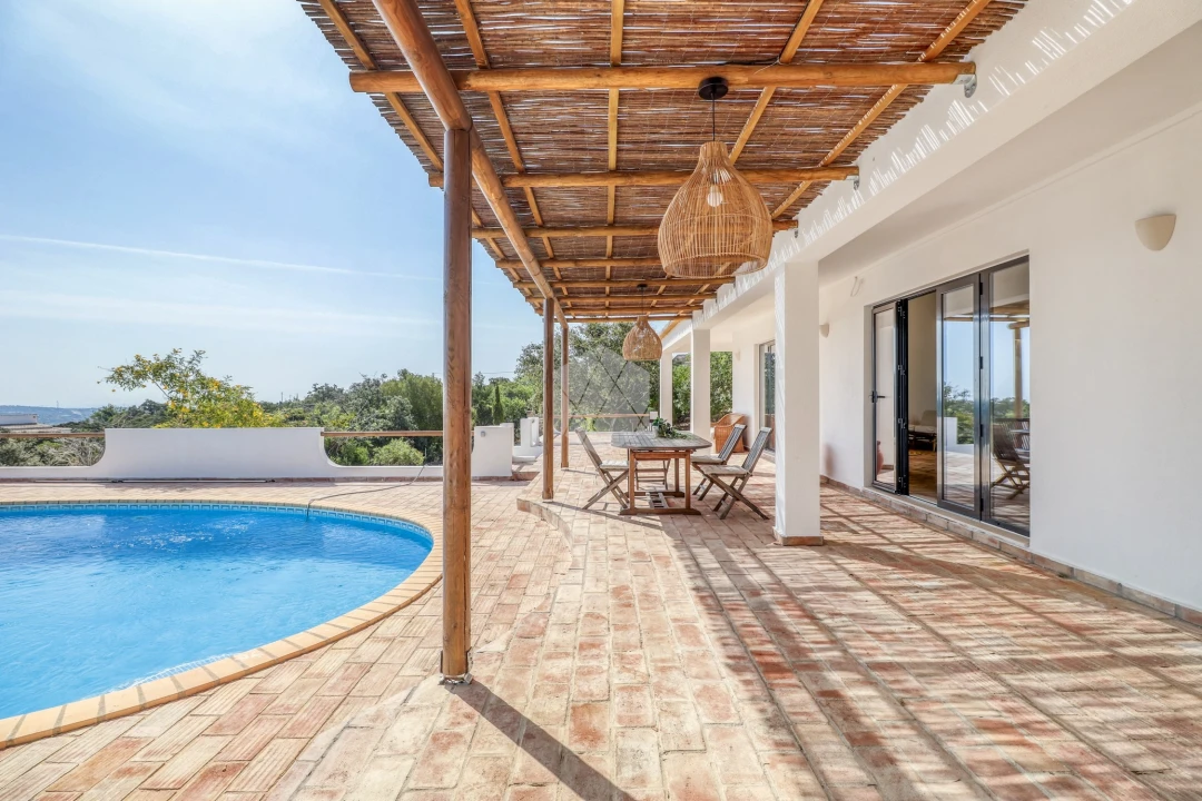 Moradia T3 para Venda em Santa Barbara de Nexe Foto 17