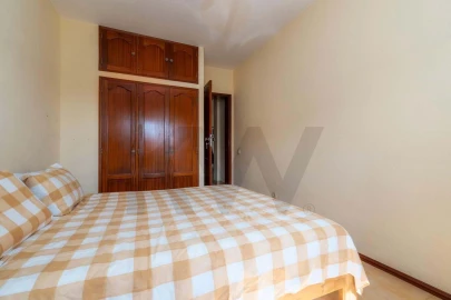 Moradia T3 para Venda em Loule (São Clemente)