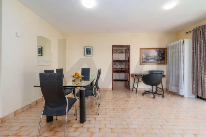 Moradia T3 para Venda em Loule (São Clemente)