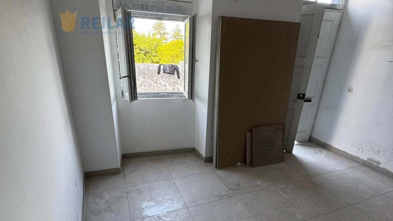 Moradia T3 para Venda em Alenquer (Santo Estêvão e Triana) Foto 8