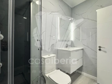 Apartamento T2 para Venda em Oeiras e São Julião da Barra, Paço de Arcos e Caxias