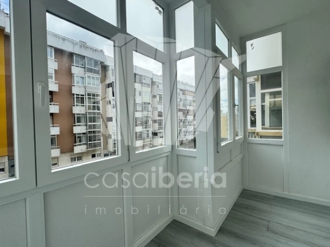 Apartamento T2 para Venda em Oeiras e São Julião da Barra, Paço de Arcos e Caxias Foto 4