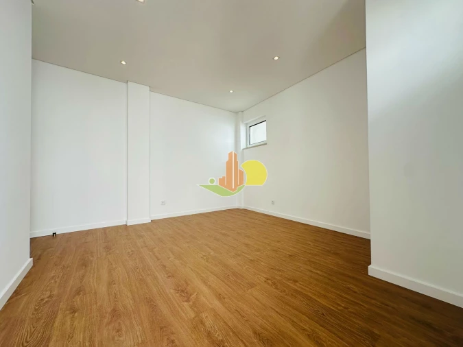 Apartamento T3 para Venda em Buarcos Foto 29