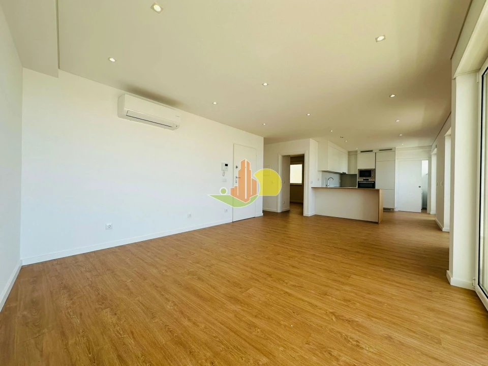 Apartamento T3 para Venda em Buarcos Foto 3