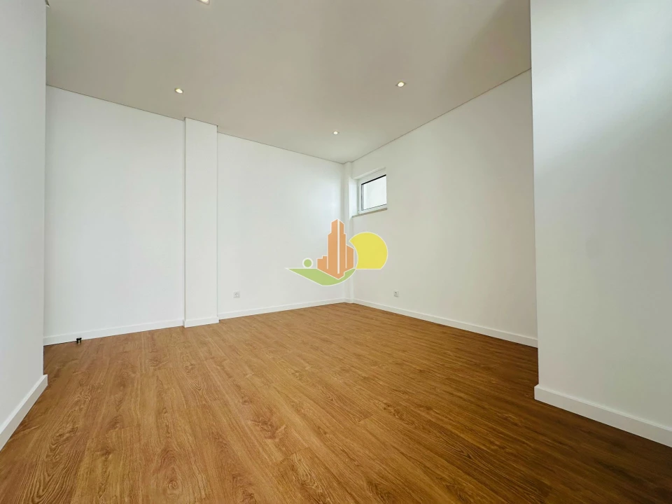 Apartamento T3 para Venda em Buarcos Foto 26