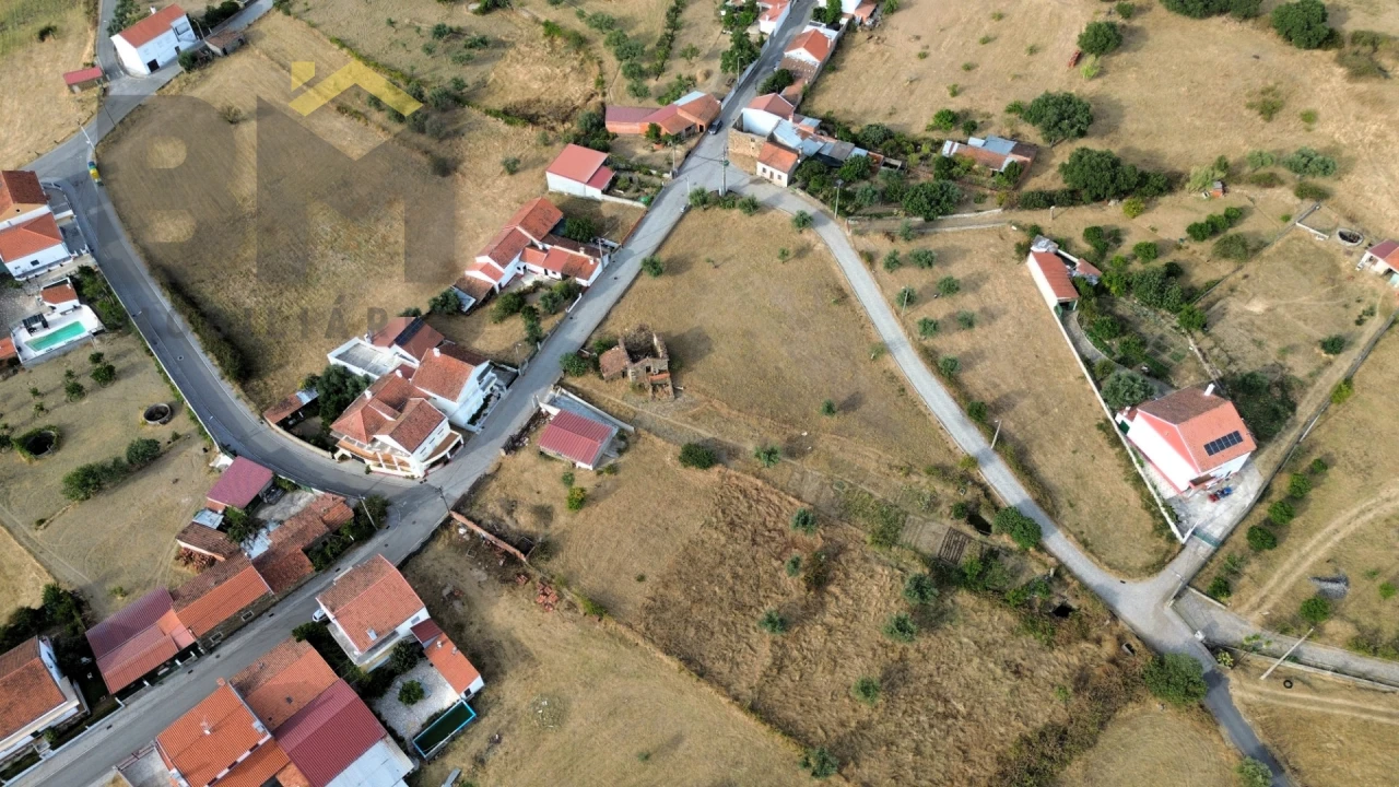 Moradia T2 para Venda em Salgueiro do Campo Foto 2