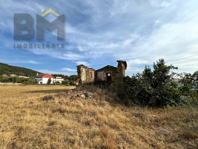 Moradia T2 para Venda em Salgueiro do Campo Foto 5