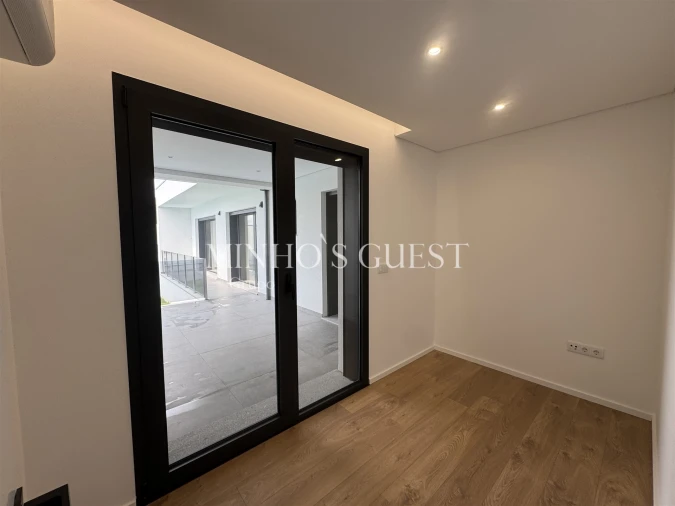 Moradia T3 para Venda em Merelim (São Paio), Panoias e Parada de Tibães Foto 8