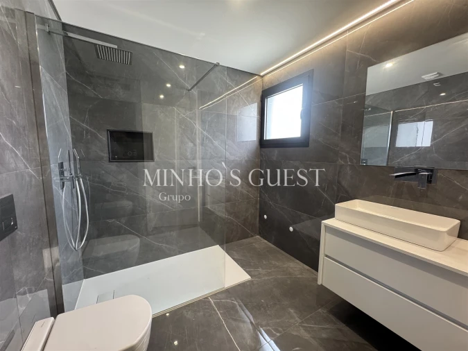 Moradia T3 para Venda em Merelim (São Paio), Panoias e Parada de Tibães Foto 18