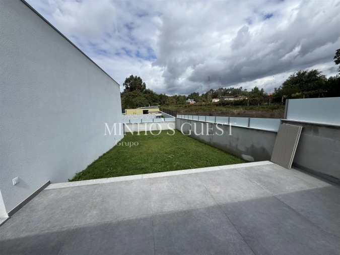 Moradia T3 para Venda em Merelim (São Paio), Panoias e Parada de Tibães Foto 21