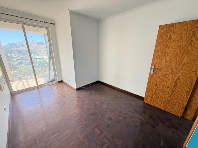 Apartamento T4 para Venda em São Martinho Foto 9