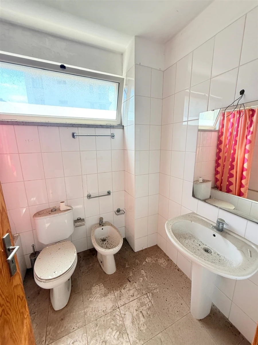 Apartamento T4 para Venda em São Martinho Foto 12