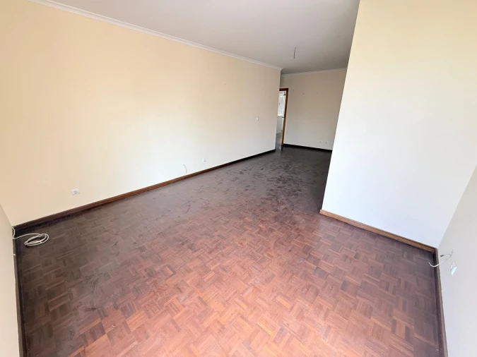 Apartamento T4 para Venda em São Martinho Foto 6